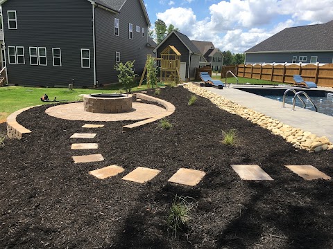 Thomas Family Landscaping project photo