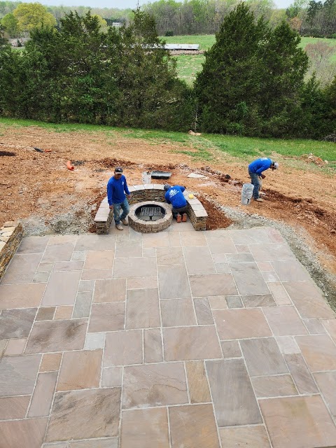 Alvarez Tree Service and landscaping llc project photo