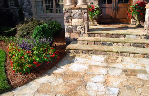 Fontaine Landscaping project photo