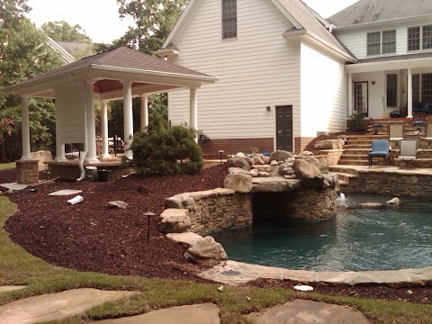 Carolina Outdoor Creations Lawn & Landscape project photo