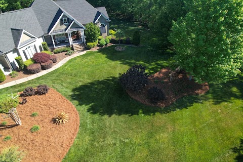 Barefoot Lawn Care Inc. project photo